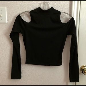 Long sleeve crop